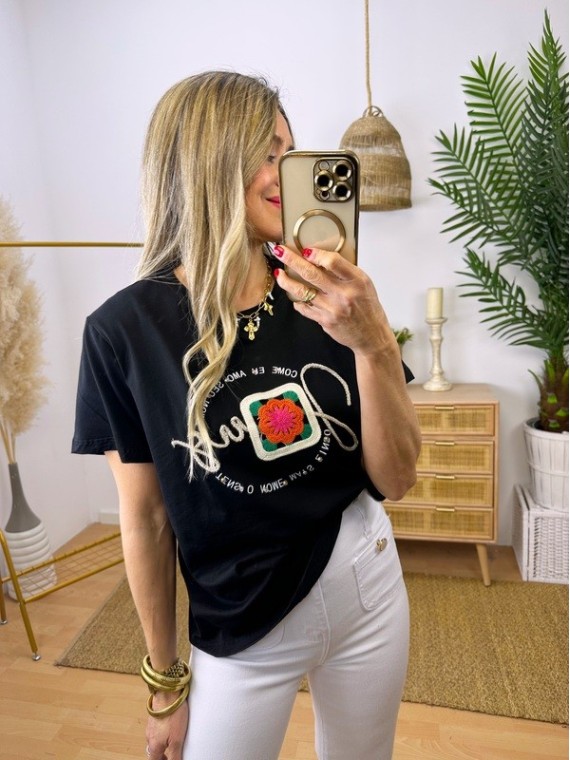 Camiseta Flower Negra