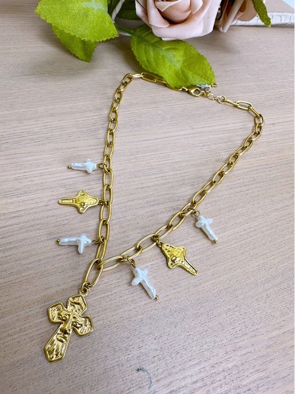 Collar Cruces