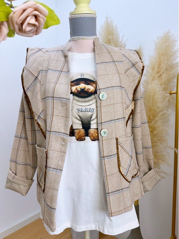 Camiseta Puppy Beig