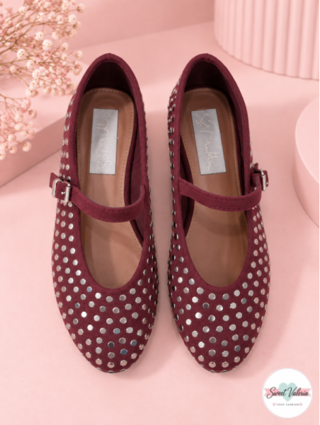 Bailarina Granate Tachuelas