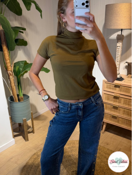Top Cuello Alto Verde
