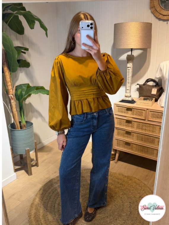 Blusa Abullonada Ocre