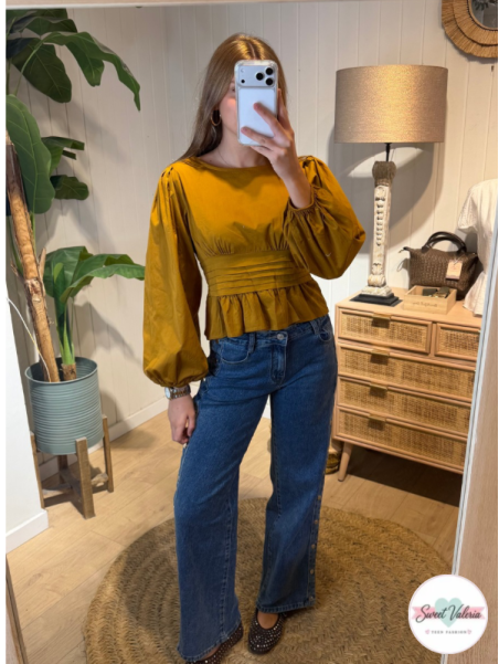 Blusa Abullonada Ocre