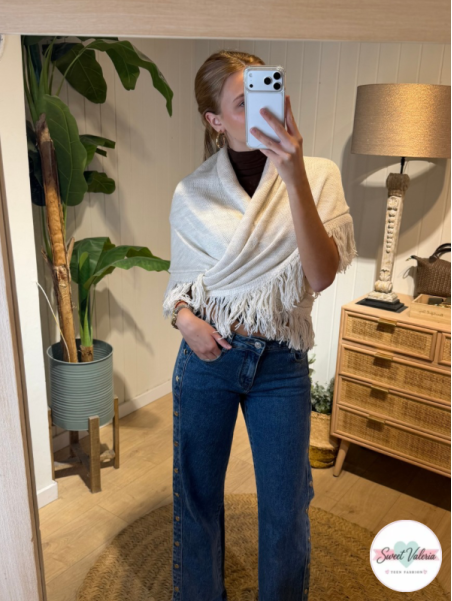 Poncho Flecos Beige